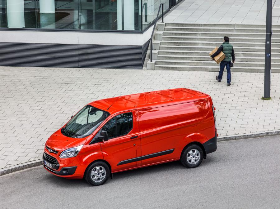  Ford Transit Custom EcoBlue 2016 года  (фото 9 из 16)